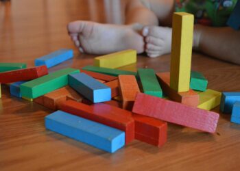 Dr. MARIA MONTESSORI